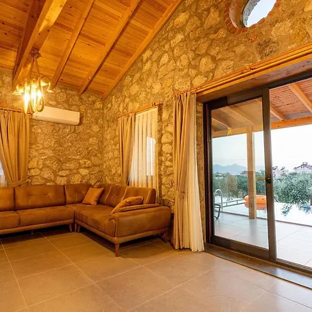 Beyza- Fethiye'de 2+1 Jakuzili *
