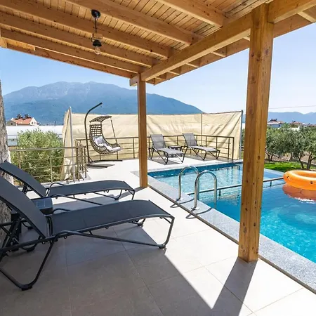 Beyza- Fethiye'de 2+1 Jakuzili Apartment Fethiye