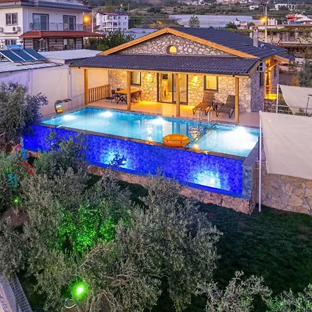Beyza- Fethiye'de 2+1 Jakuzili פאטהיה